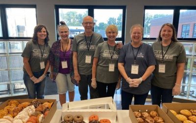 City Serve Teams partnered with the Hy-Vee Prairie Trail Bakery