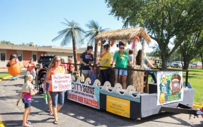 City Serve Teams had a great time  in the Saydel Homecoming Parade